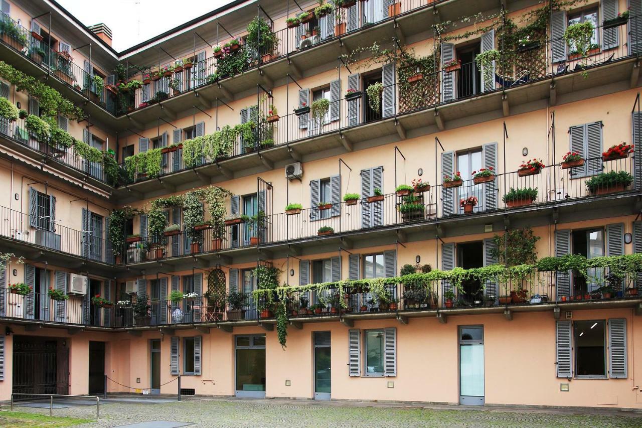 Residenza Porta Romana Milan Bagian luar foto